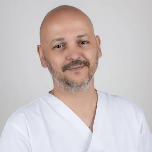 MUDr. Péter Bábel Rádiológ MR a ultrazvuková diagnostika pohybového aparátu Športová rádiológia